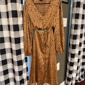 Mittoshop Long Sleeve Dress in Tan with Black Dots